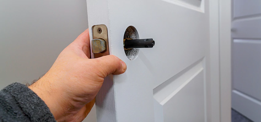Nighttime Locksmith For Lock Repair in Manhattan Beach, CA