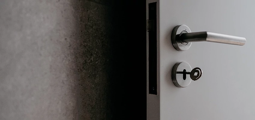 Front Door Handle Repair And Installation in Manhattan Beach, CA