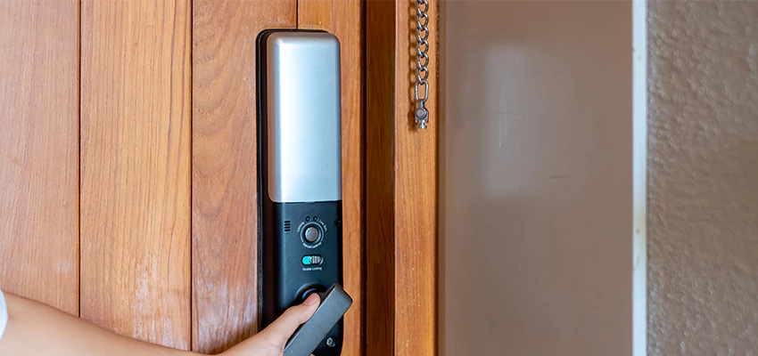 Home Security Electronic Locks Upgrades in Manhattan Beach, CA